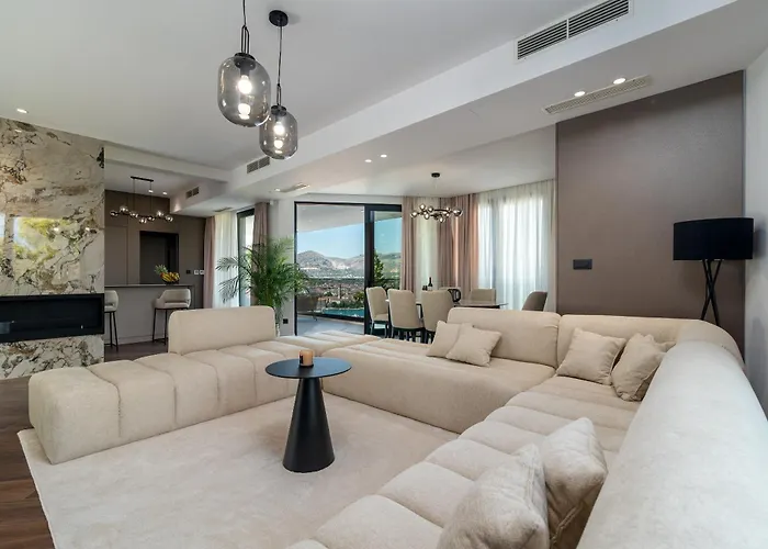 Luxury Hills Traù
