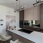 Luxury Hills