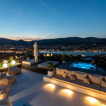 Luxury Hills 빌라 트로기르