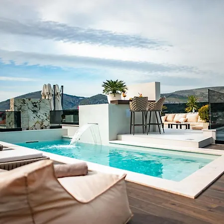 빌라 Luxury Hills *
