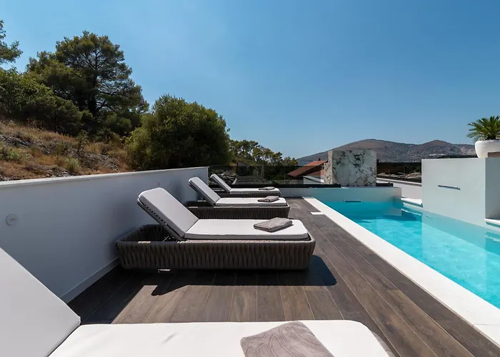 Luxury Hills Villa