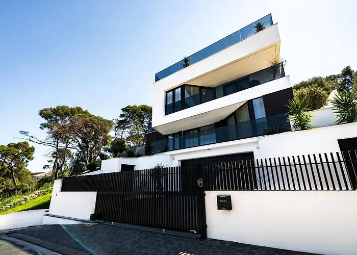 Luxury Hills Villa